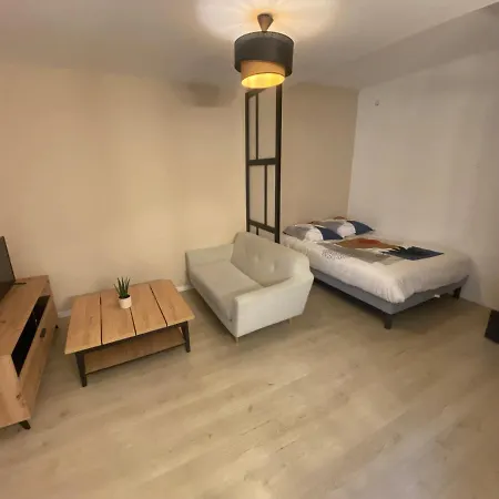 Joli Studio Proche Halles De Apartment *